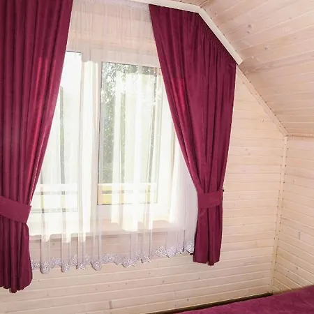 модрина 2 Ferienhaus *